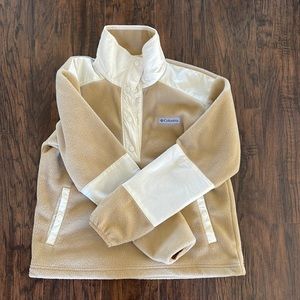 Columbia half snap fleece.